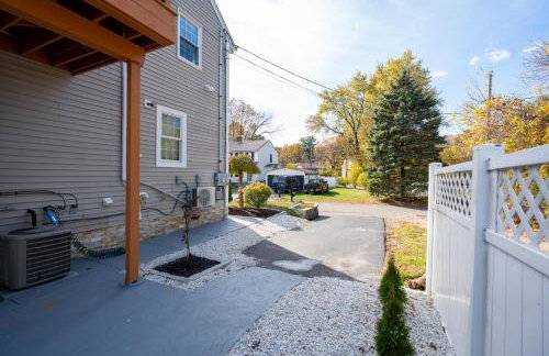 12BCozy 3BR Apartment with Koi Pond in Worcester - Foto 16
