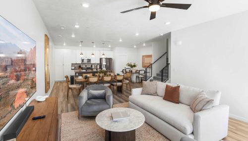 Brand New! Desert Cliff Sleeps 20 Guests! - Foto 3