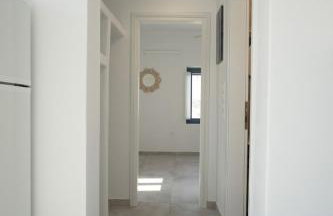 Traditional White House2 - Photo 15