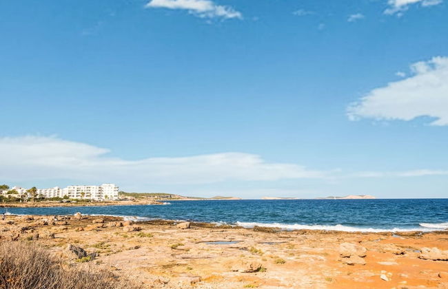 Pretty Holiday Home in Sant Josep de Sa Talaia near Sea - Foto 30