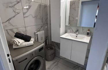 Large 3 bedroom cozy apartment - Foto 10