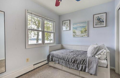 Spacious Lakefront House With a Private Dock - Foto 20