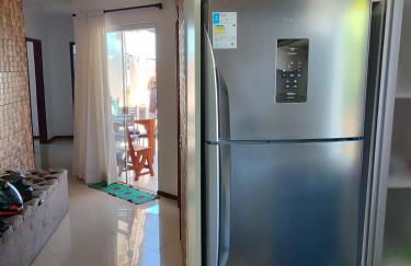 Terraço Familiar , 2 quartos com ar condicionado, 2 banheiros, churrasqueira a carvão , wi-fi, vaga para 2 carros suporta até 7 pessoas - Foto 21