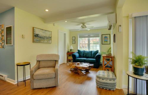 Family-Friendly Cottage, Walk to the Beach! - Foto 10