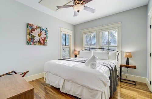 Swift Landing Steps from River & Local Hotspots - Foto 2