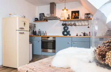 Dachwohnung mit Ofen und Freisitz - Foto 3