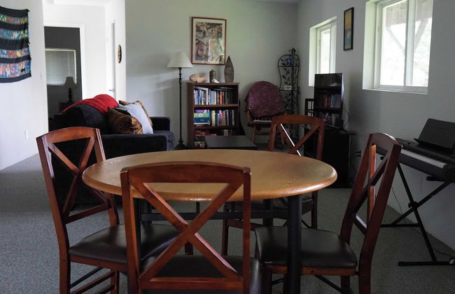 Incredible Water Views, Deck Relaxing Retreat Greenbank Getaway by Avantstay - Foto 10