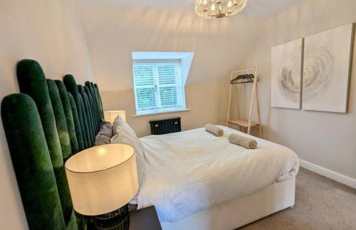 2 Bed 2 Ensuite Modern House With Parking - Foto 1