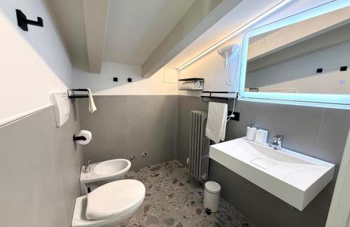 Moderno appartamento con giardino - Foto 44