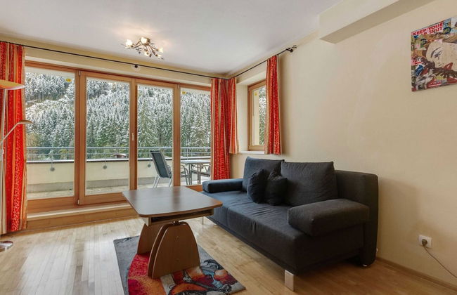 Chalet in Saalbach Near Ski Lift - Foto 10