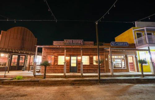 Unique Cabin Sauna Hot Tub FirePit Games - Foto 58