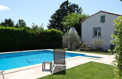vacation rental with pool and poolhouse, close to arles in moulès- sleeps 8 - Foto 40