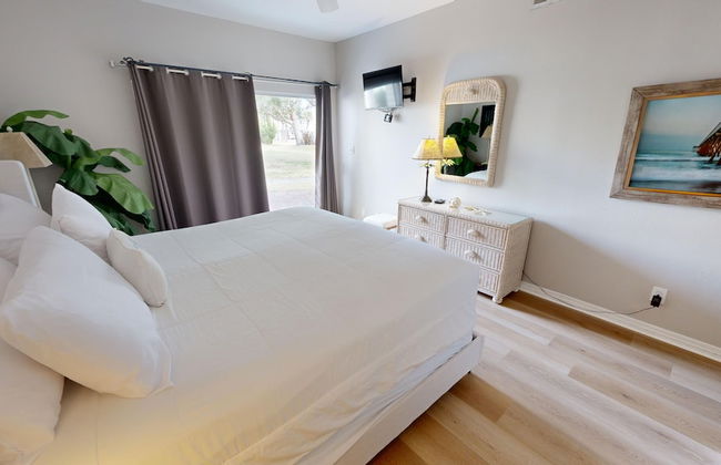 SPC 9136 - Ground Floor 2 BR short walk to beach right by pool by RedAwning - Foto 6