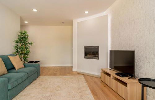 Modern 3 BDR Apartment by LovelyStay - Foto 12