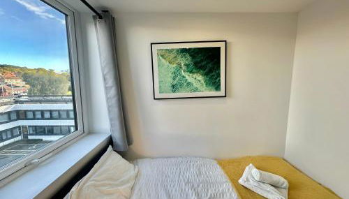 Two Bedroom Apartment by Brookland Stays Serviced Accommodation Short Lets Leeds with Free WiFi - Foto 2