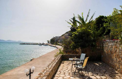 Seafront apartment in Kiveri, near Nafplion. - Photo 35