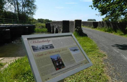 River Cottage a country retreat in wooded gardens - Foto 32
