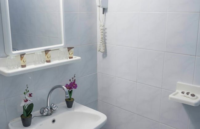 Antonios Hotel - Photo 36