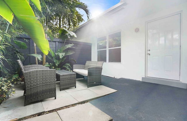 BnB Hyperion Brand New 2b2b Retreat w Patio - Foto 35