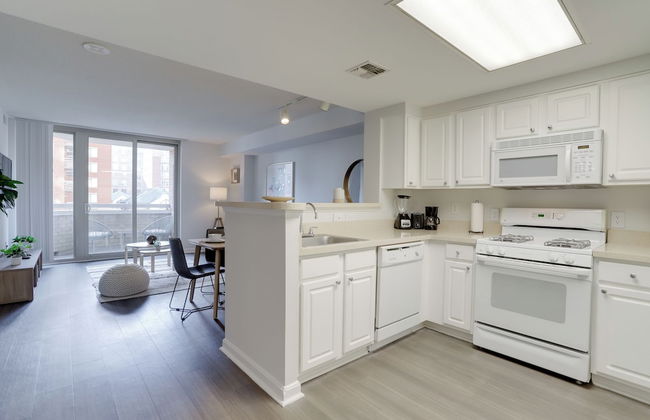 Steps to Metro Apartments in Arlington - Foto 44