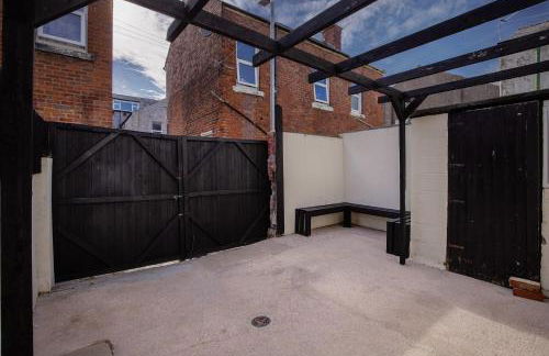 Comfy 3-Bed, Sleeps 5 & Parking - Foto 26