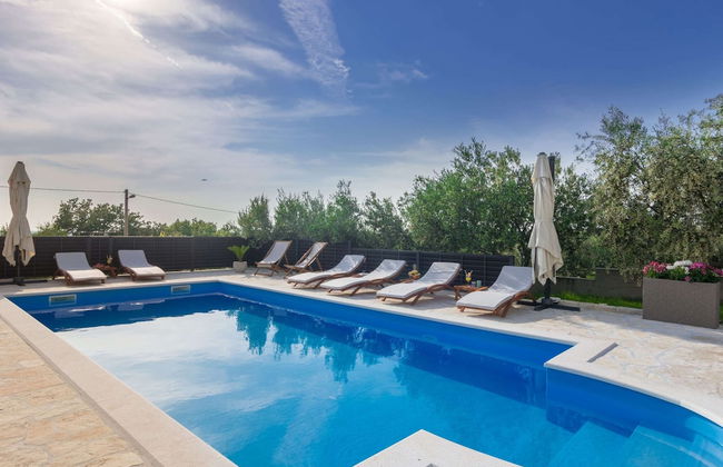 Beautiful Villa in Lisicic With Private Pool - Foto 25