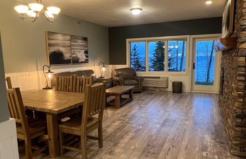 Whispering Pines Lake Views 1BR King Suite - Foto 24