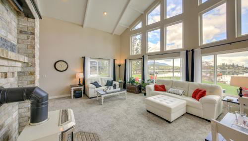 Beachfront Sagle Retreat with Boat Dock and Lift - Foto 4