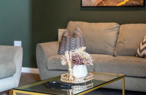 Contractor Stay Near The City Centre with Two Free Parking Spaces - Foto 10