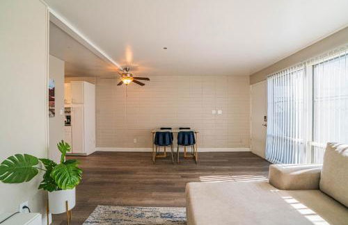 Spacious 2 Bedroom, 2 Bath, Pool, Free Parking, Gym - Foto 59