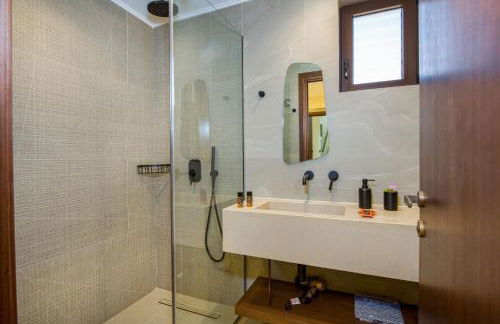 Almi-Cove Hilltop Villas - Photo 40