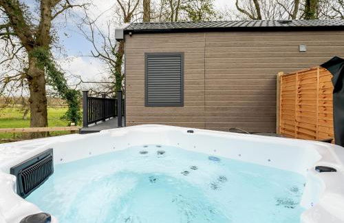 Woodpecker Lodge-Ukc5156 - Photo 2