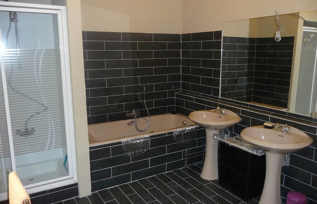 Eco Hilltop Home in Falaen - Photo 24