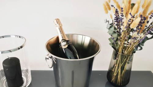 HH 05 by ROCKCHAIR - SUPERHOST Status - Modernes Apartment mit sonnigem Balkon & premium Boxspringbetten in Winterhude - Hamburg Top Geheimtipp - Foto 5