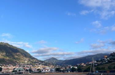 Machico Village Apartment - Terrace and car park - Foto 22
