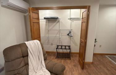 Prime Northern Maine Snowmobiling Retreat with Full Kitchen & Winter Trails Access - Foto 36