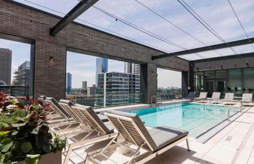 W Loop Studio w Deck Pool Gym 3 blocks to L CHI-644 - Foto 20