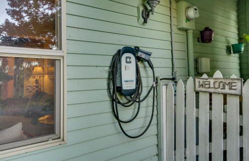 Less Than 1 Mi to Jefferson Healthcare Nurse-Ready Rental - Foto 22