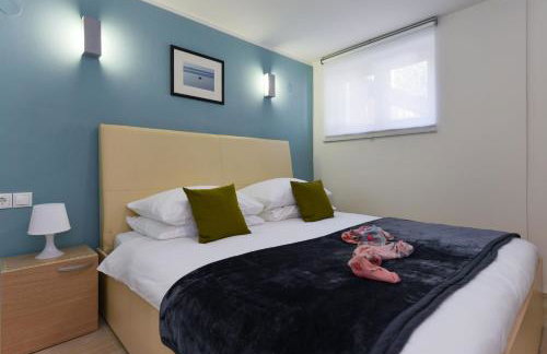 Cecilia Apartments - Photo 4