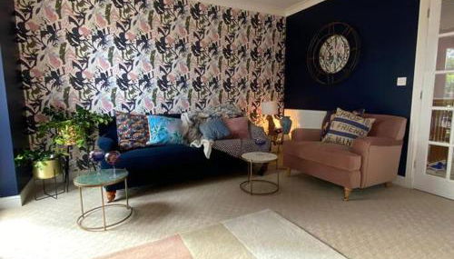 Luxury 4-5 Bed Home with Games Room and Balcony - Foto 4