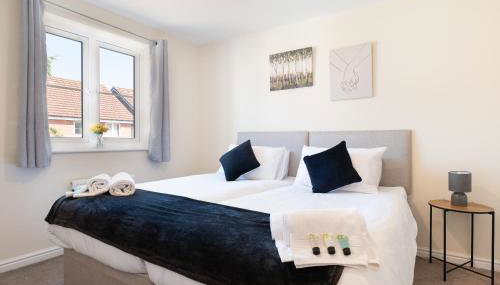 Swindon Modern Large House with Garden Sleeps 7 - Foto 5