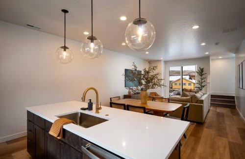 Modern Mountain Escape R5054Snowbasin Ski Getaway - Foto 17