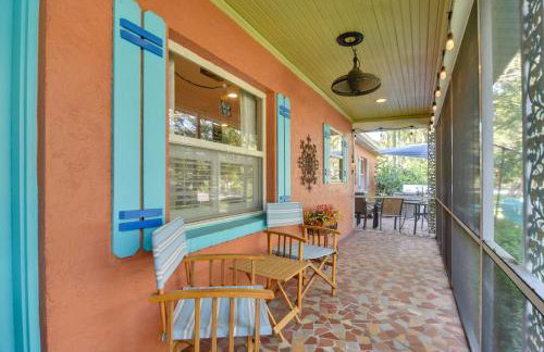 Riverfront Getaway with Hot Tub and Game Room! - Foto 30