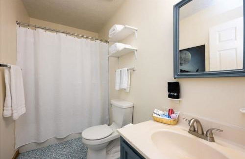 Quiet Retreat - Piano Firepit Peloton - 30 min to RTP - Photo 7