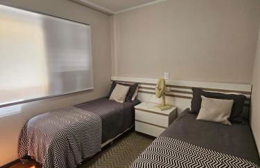 Aconchegante, amplo e central - Foto 11