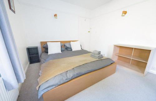 Cambridge North 3 Bedroom Family Home, Spacious Garden, BBQ & Parking - Foto 5