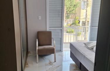 Apartamento com Estacionamento, Wi-Fi, Ar condicionado a 300 metros da Praia da Enseada no Guarujá. - Foto 53