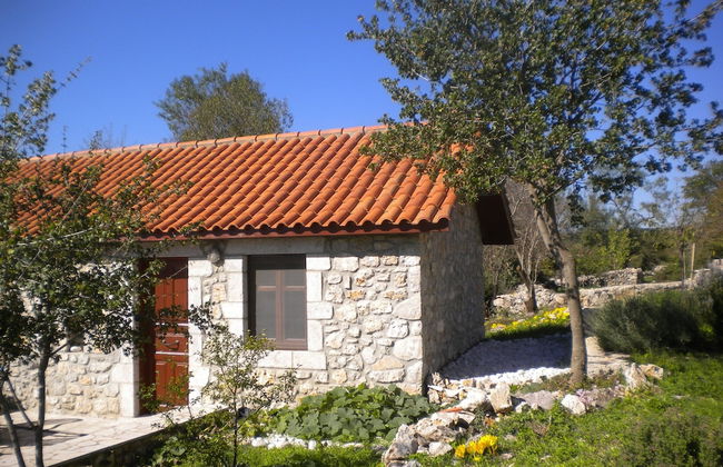 Arcadian Stone House For You - Photo 1