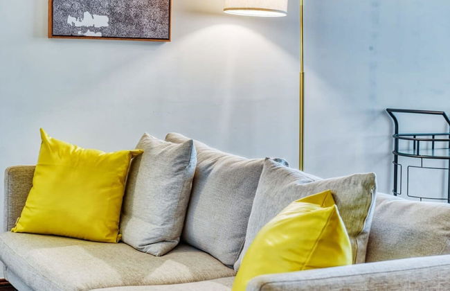 Sosuite 2BR Apt w W/d, Gym, On-site Restaurant - Photo 11