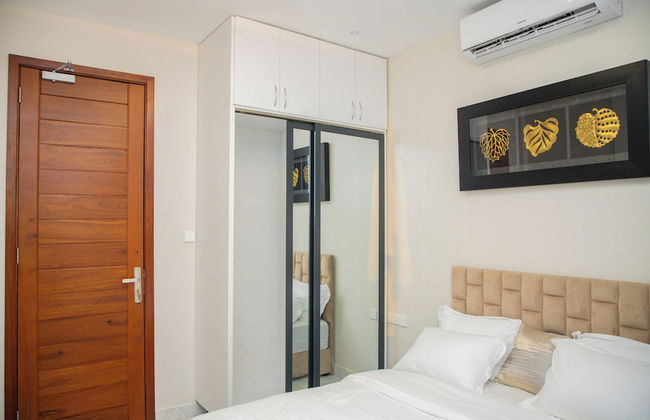 unreal homes - Photo 18